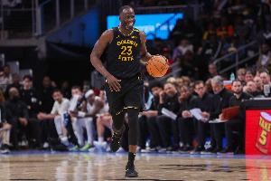 追梦式数据!德雷蒙德-格林攻防全面 拿到7分7板4助3断